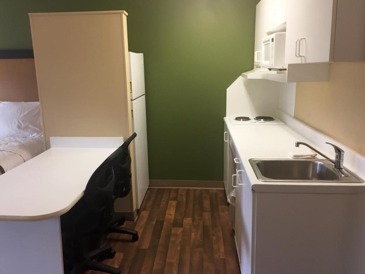 Extended Stay America Select Suites - Chicago - Hanover Park Экстерьер фото