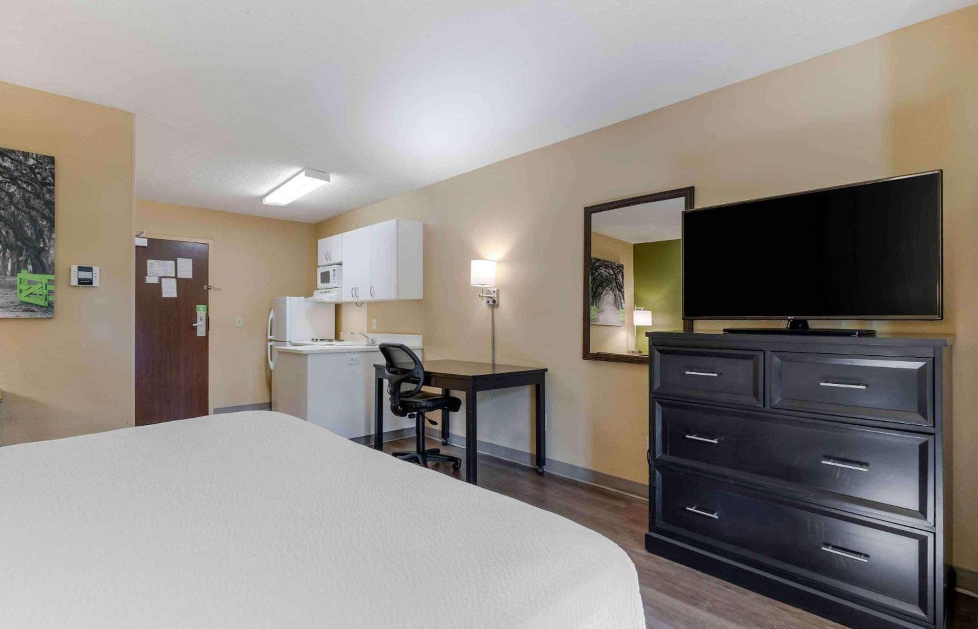 Extended Stay America Select Suites - Chicago - Hanover Park Экстерьер фото