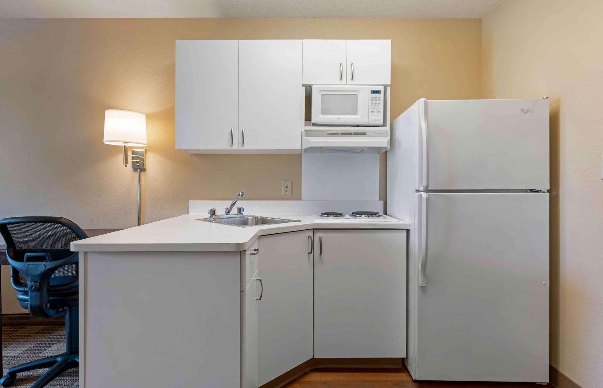 Extended Stay America Select Suites - Chicago - Hanover Park Экстерьер фото