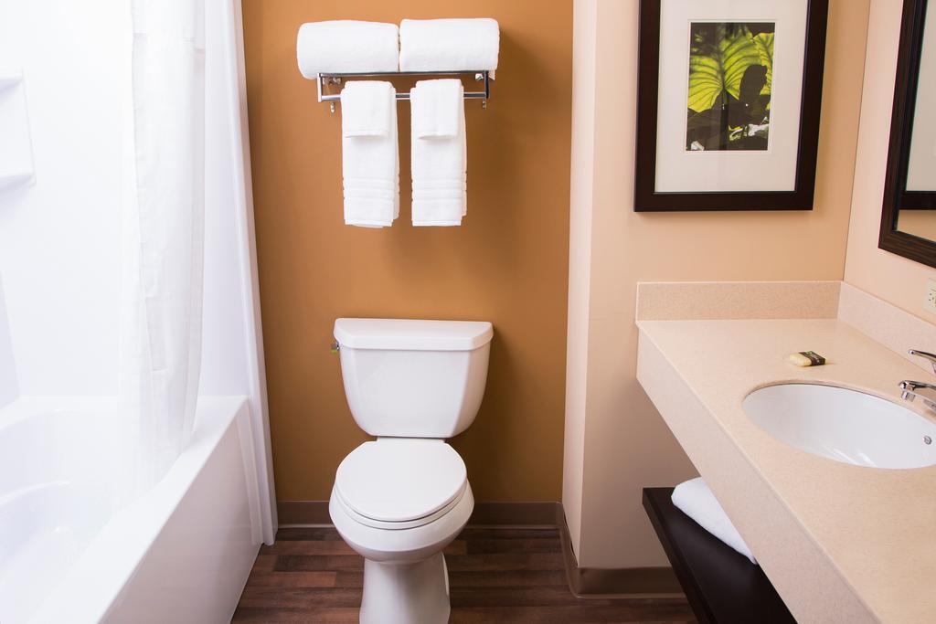 Extended Stay America Select Suites - Chicago - Hanover Park Экстерьер фото