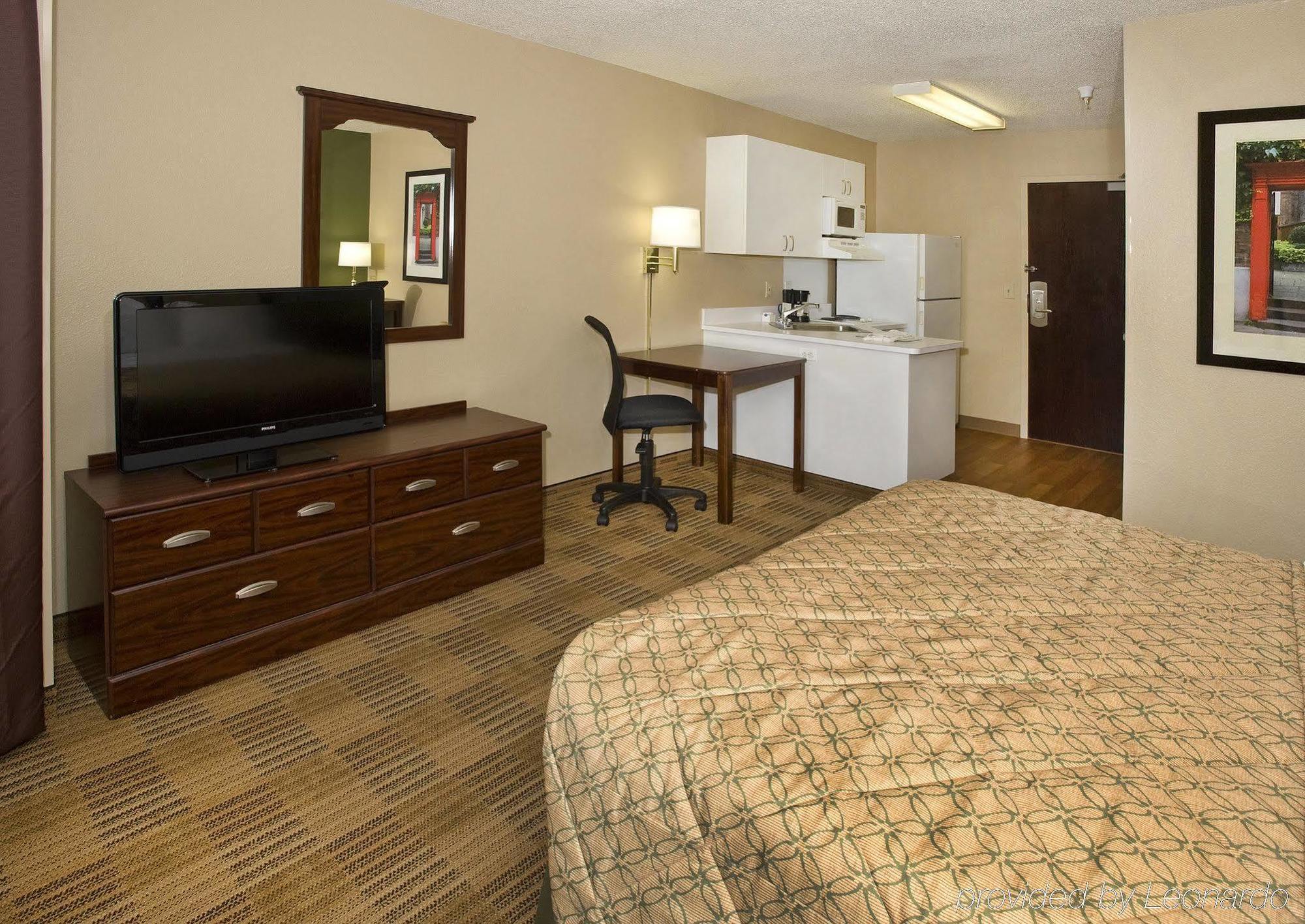 Extended Stay America Select Suites - Chicago - Hanover Park Экстерьер фото
