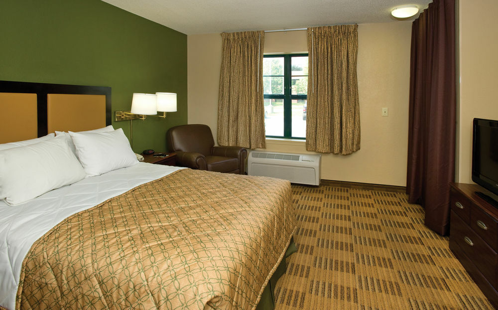 Extended Stay America Select Suites - Chicago - Hanover Park Экстерьер фото